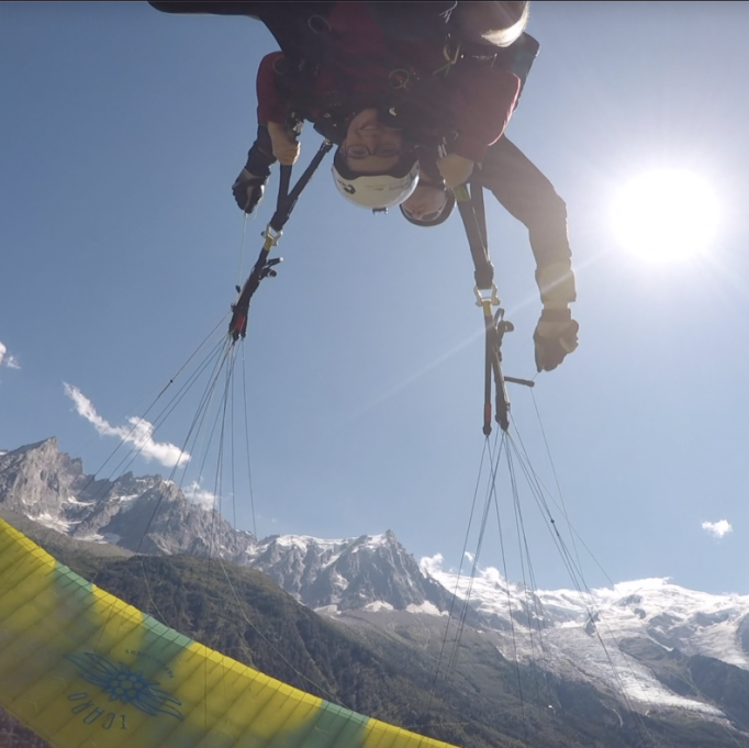 Vol freestyle parapente biplace a Chamonix