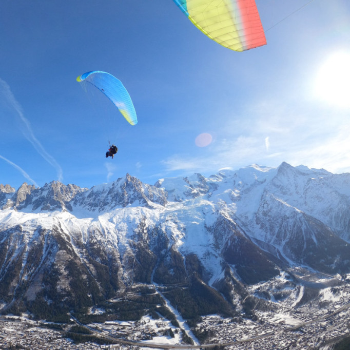 XXL Tandem paragliding flight, for an aerial tour of the Chamonix Valley